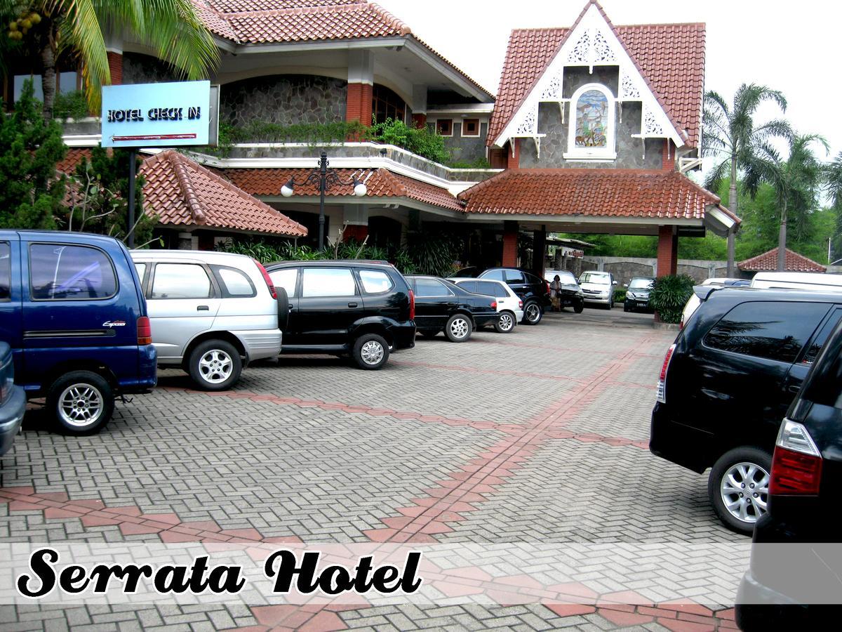 Pondok Serrata Hotel Semarang Exterior foto