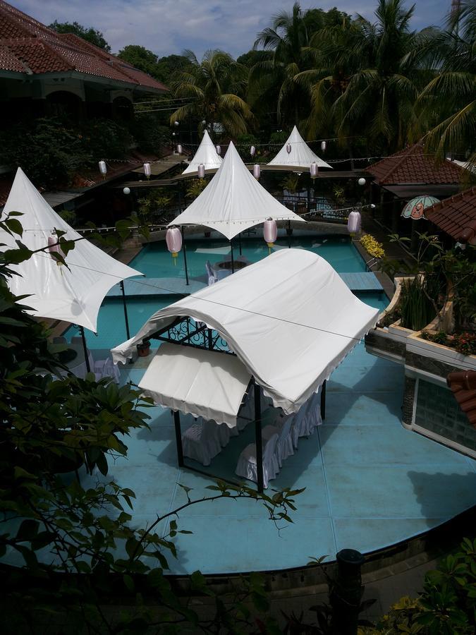 Pondok Serrata Hotel Semarang Exterior foto